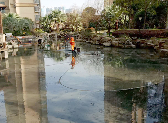 赤城景观池淤泥清理